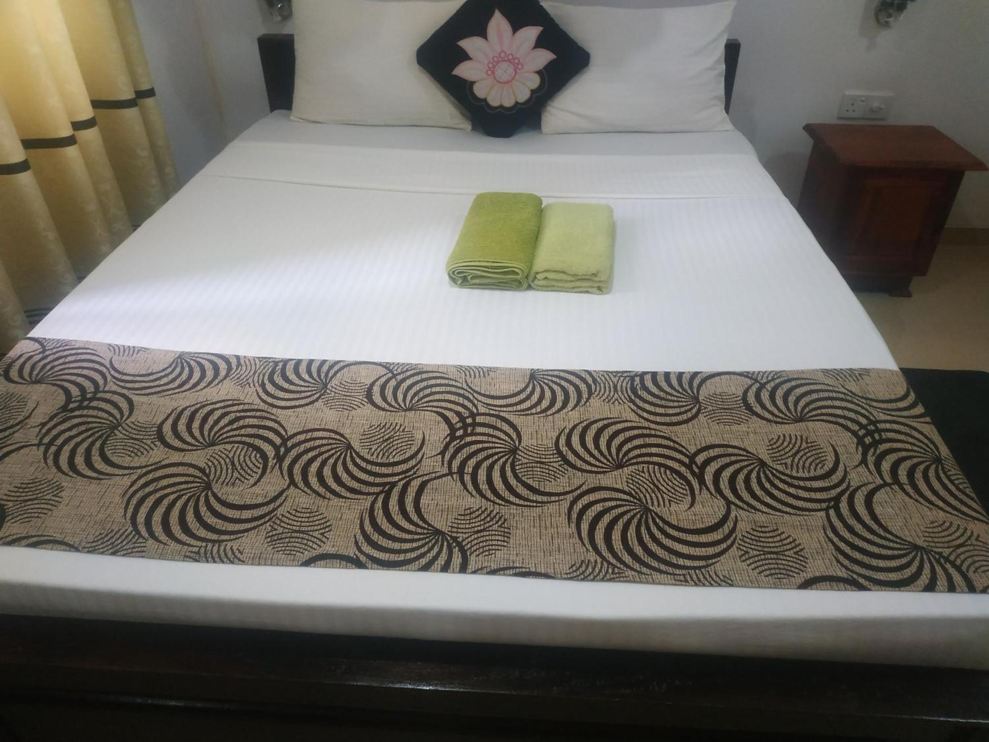 กรีนวูด อุทาวาลาวา ซษฟารี รีสอร์ต Hotel อุดาวาลาเว ภายนอก รูปภาพ