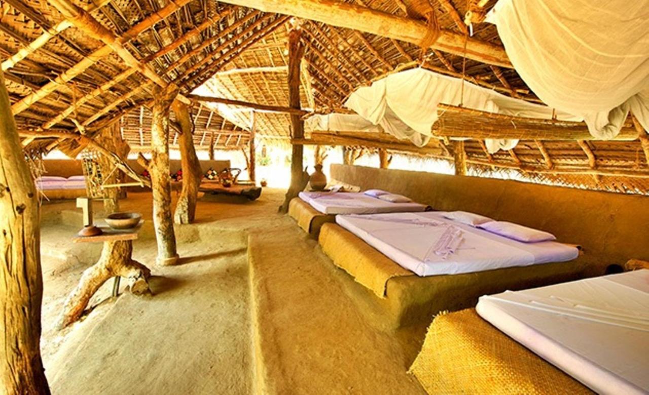 กรีนวูด อุทาวาลาวา ซษฟารี รีสอร์ต Hotel อุดาวาลาเว ภายนอก รูปภาพ